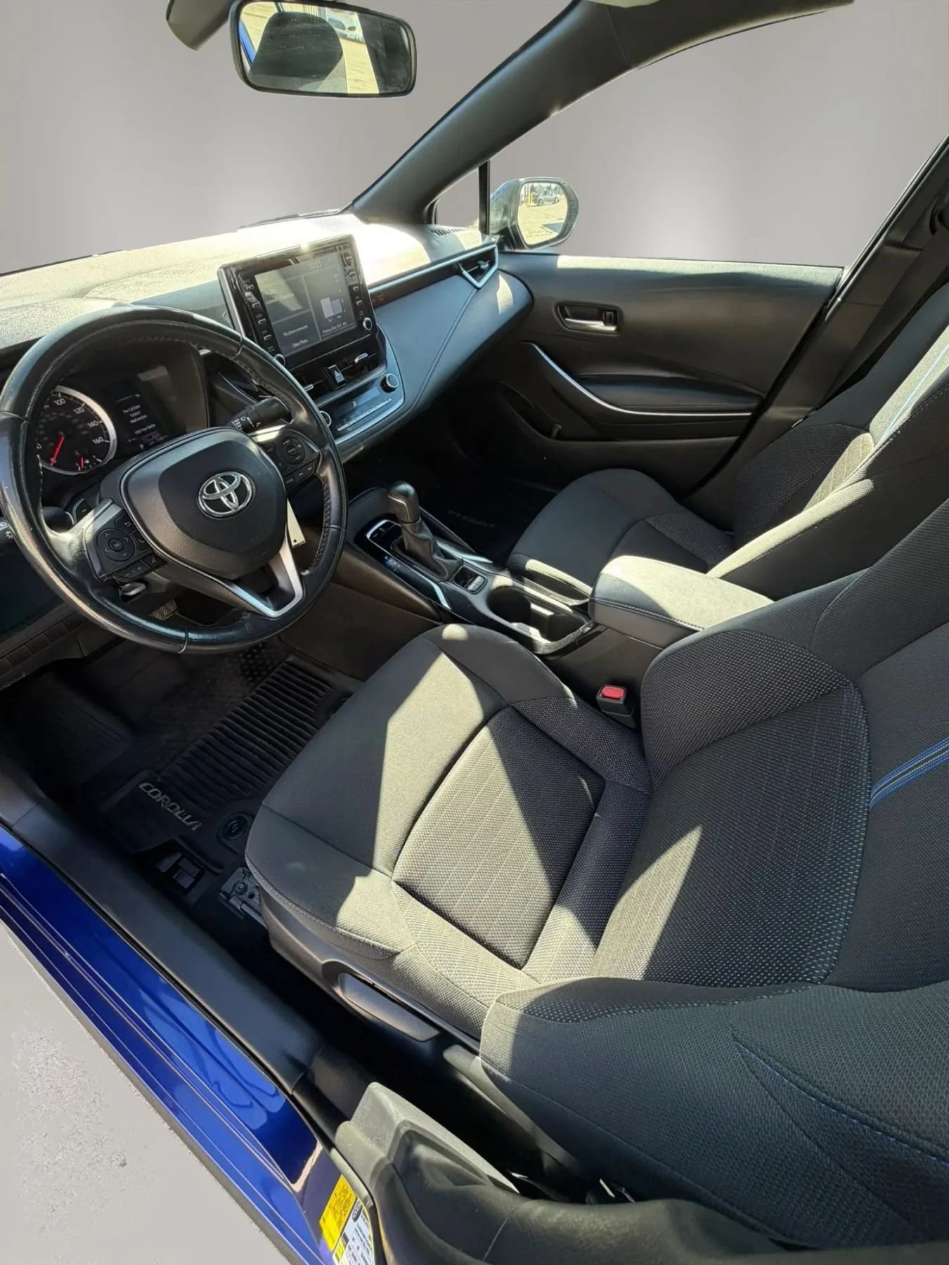 Used 2020 Toyota Corolla SE FWD image 17