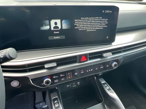 New 2025 Kia Sorento S w/ Panoramic Sunroof Package image 28