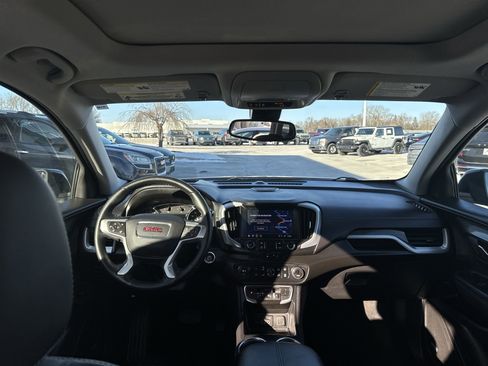 Used 2023 GMC Terrain SLT w/ Infotainment Package II image 21