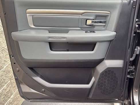 Used 2017 RAM 1500 Big Horn AWD/4WD image 32