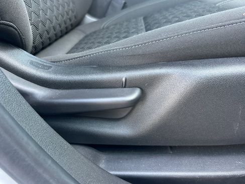 Used 2021 Chevrolet Blazer LT FWD image 21