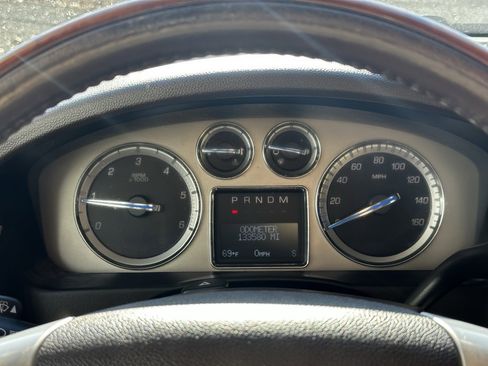 Used 2011 Cadillac Escalade ESV Premium image 12