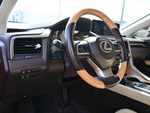 Used 2020 Lexus RX 350L FWD w/ Premium Package image 3