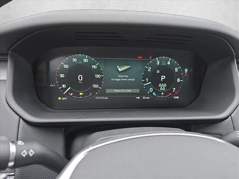 New 2026 Land Rover Discovery Limited Edition image 18