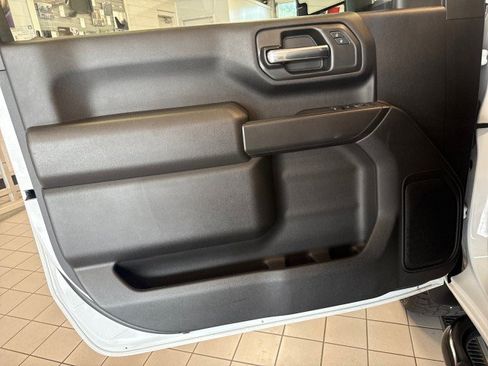 Used 2025 Chevrolet Silverado 2500 W/T AWD/4WD image 14