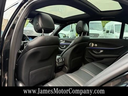 Used 2023 Mercedes-Benz E 350 4MATIC Sedan image 19