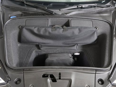 Used 2018 Audi R8 V10 w/ Carbon Exterior Package image 17