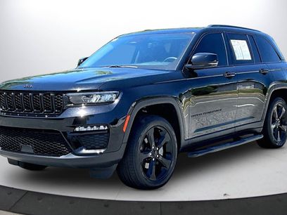 Used 2023 Jeep Grand Cherokee Limited w/ Black Appearance Package