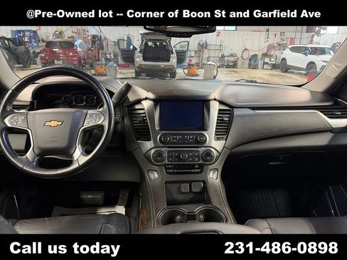Used 2020 Chevrolet Suburban LT AWD/4WD image 18