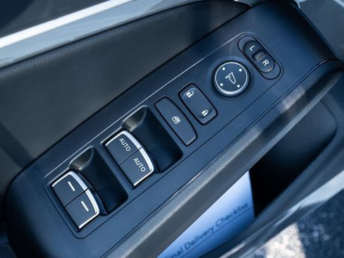New 2026 Acura Integra FWD image 19