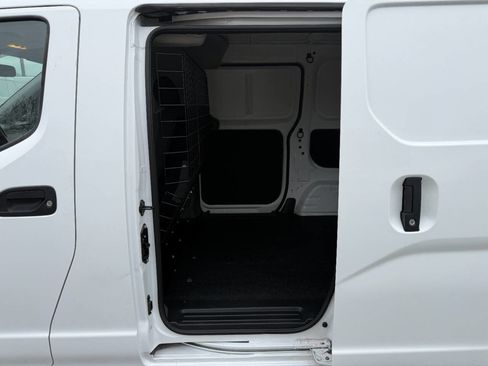 Used 2021 Nissan NV200 SV w/ Back Door Glass Package image 24