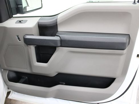 Used 2020 Ford F150 XL w/ Equipment Group 101A Mid RWD image 28