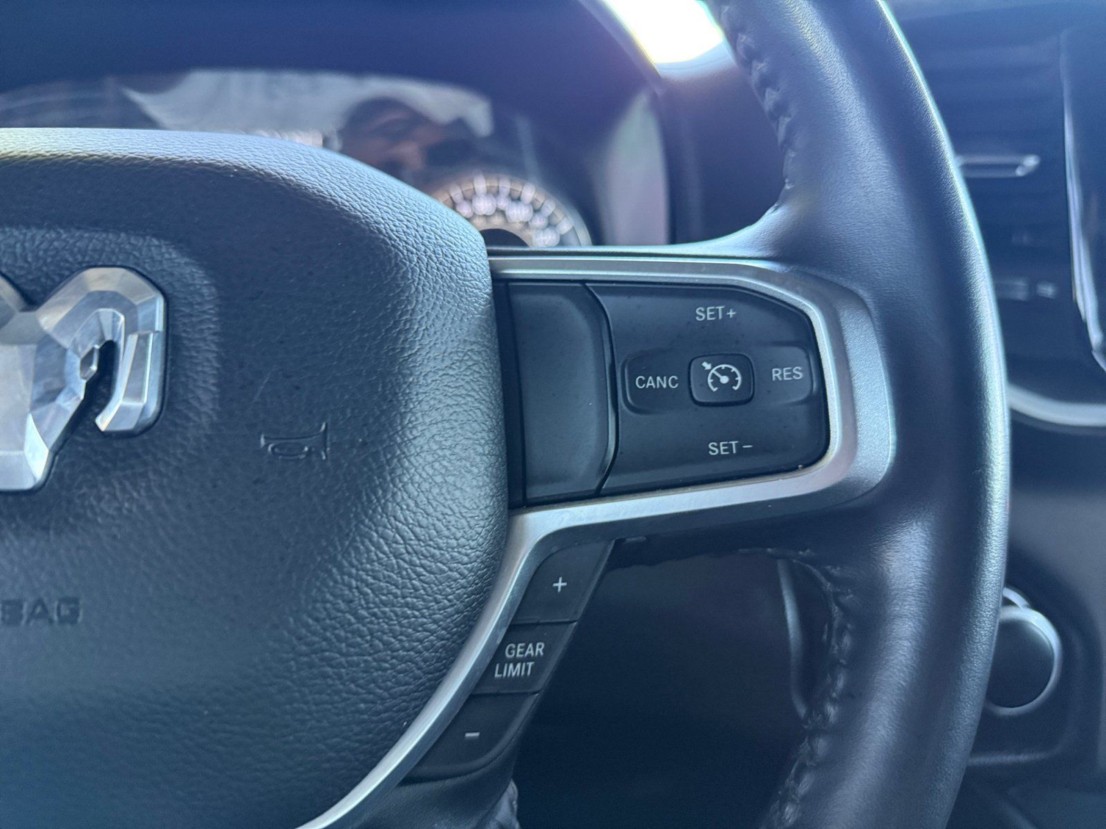 Used 2022 RAM 1500 Big Horn AWD/4WD image 18