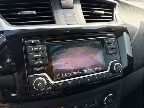 Used 2017 Nissan Sentra SV FWD image 21