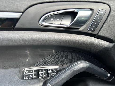 Used 2016 Porsche Cayenne AWD/4WD image 14