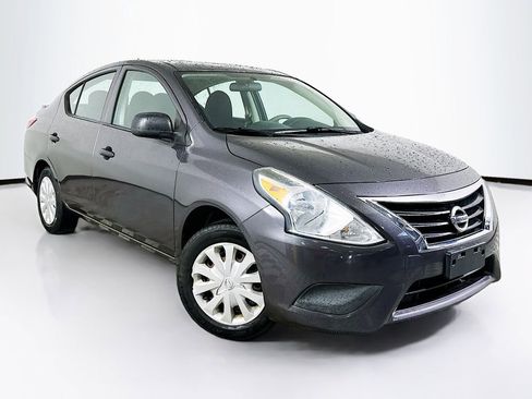 Used 2015 Nissan Versa S Plus FWD image 1
