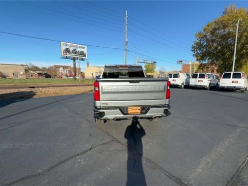 Used 2024 Chevrolet Silverado 1500 High Country w/ Technology Package image 7
