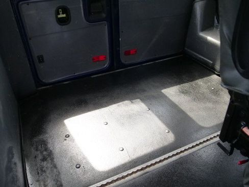Used 2010 Ford E-250 and Econoline 250 Extended RWD image 29