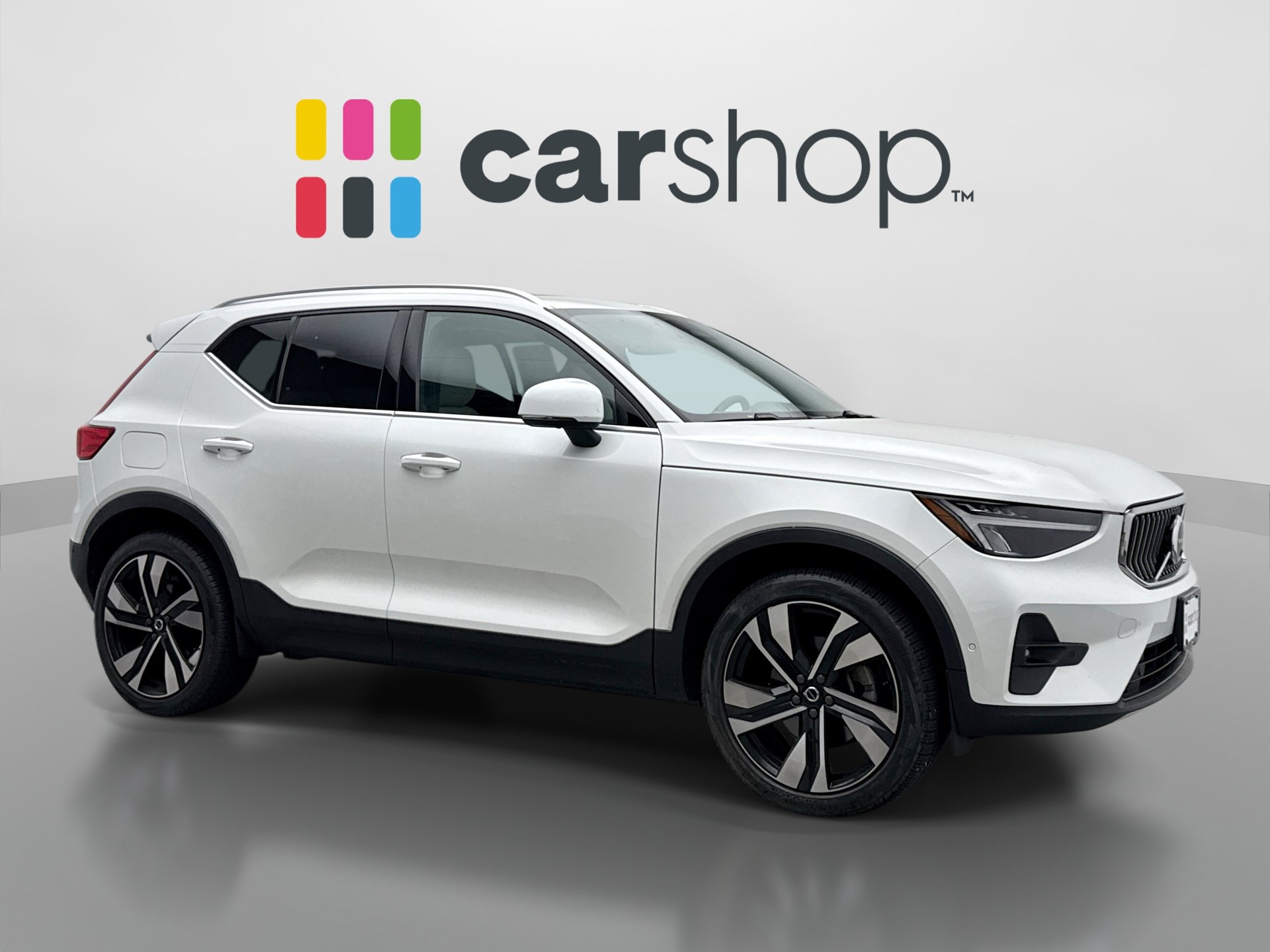 Used 2023 Volvo XC40 B5 Plus w/ Protection Package Premier AWD/4WD image 7