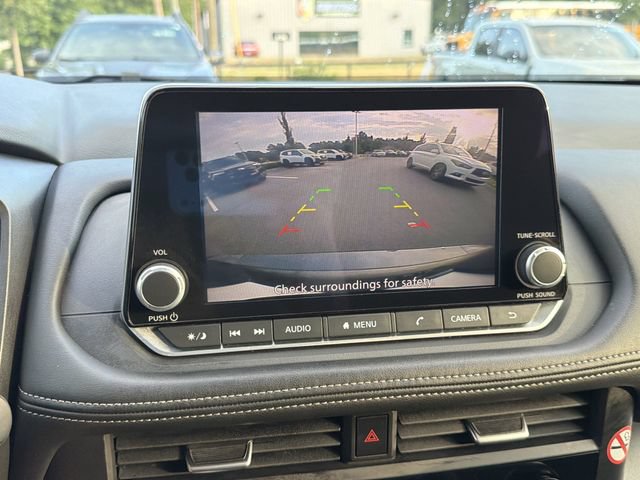 Used 2025 Nissan Rogue SV AWD/4WD image 28