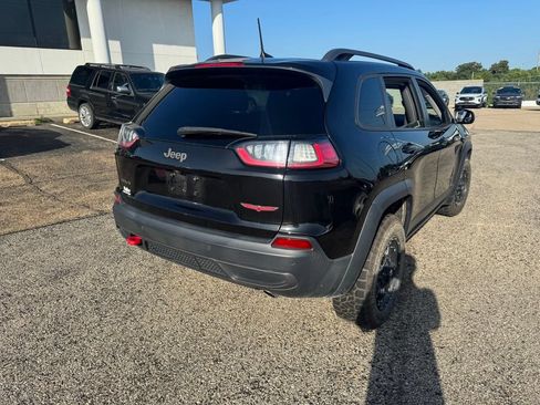 Used 2020 Jeep Cherokee Trailhawk AWD/4WD image 8