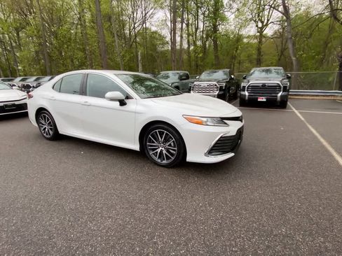 Used 2024 Toyota Camry XLE w/ Navigation Package AWD/4WD image 7