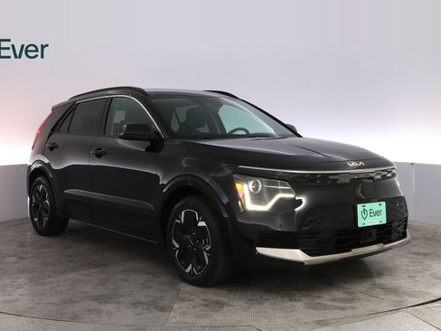 Used 2024 Kia Niro Wind FWD image 13