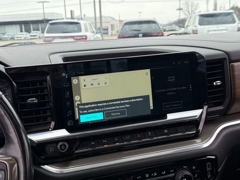 Used 2022 Chevrolet Silverado 1500 High Country w/ High Country Premium Package image 4