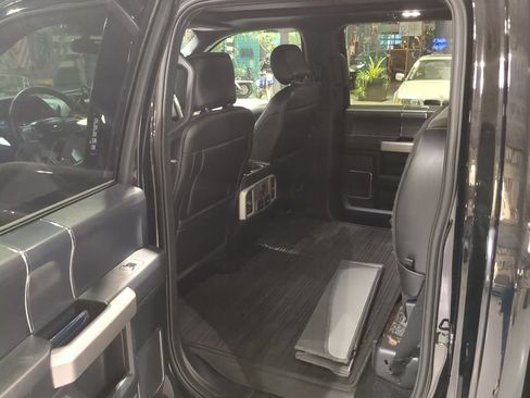 Used 2020 Ford F150 Lariat w/ Equipment Group 502A Luxury AWD/4WD image 16