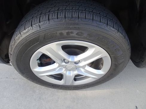 Used 2023 Jeep Compass Sport AWD/4WD image 10