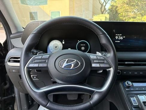 Used 2024 Hyundai Palisade Limited FWD image 7