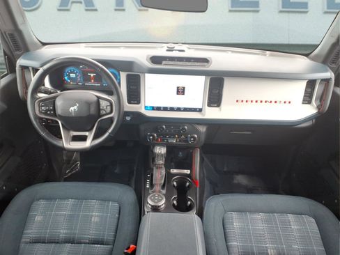 Used 2025 Ford Bronco Heritage Edition image 13