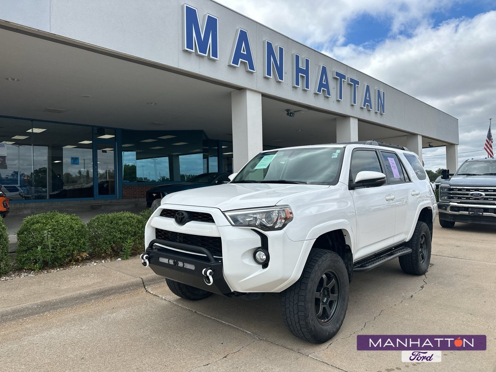 Used 2019 Toyota 4Runner SR5 Premium AWD/4WD image 1