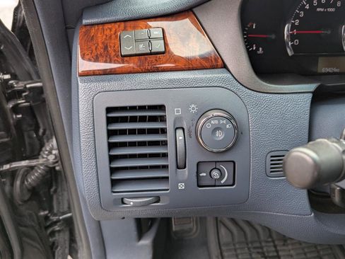 Used 2007 Cadillac DTS FWD image 14