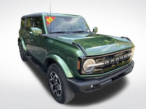 Used 2022 Ford Bronco Outer Banks AWD/4WD image 3