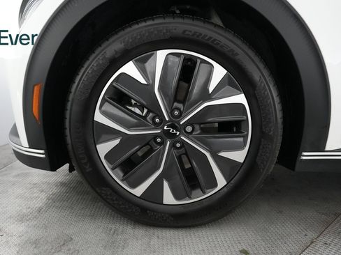 Used 2024 Kia EV6 Light RWD image 19