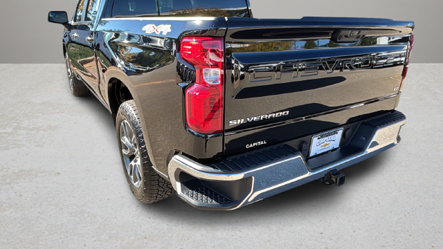 Used 2024 Chevrolet Silverado 1500 LT AWD/4WD image 38