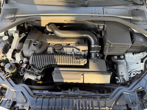 Used 2016 Volvo S60 T5 Premier image 17