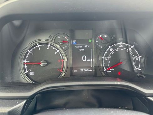 Certified 2024 Toyota 4Runner SR5 Premium AWD/4WD image 9