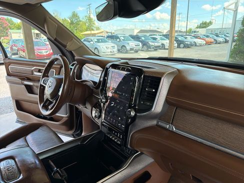 Used 2021 RAM 1500 Limited AWD/4WD image 23