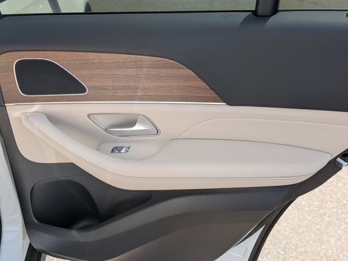 Certified 2026 Mercedes-Benz GLE 350 4MATIC image 35