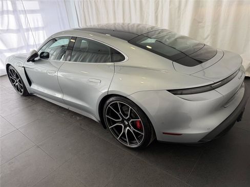 Certified 2025 Porsche Taycan 4S image 3
