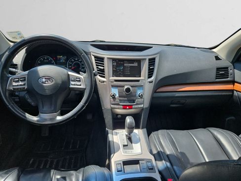 Used 2013 Subaru Outback 3.6R Limited AWD/4WD image 10