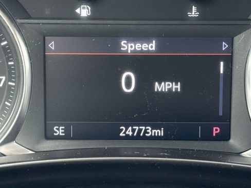 Used 2023 GMC Terrain SLT w/ Elevation Edition FWD image 12