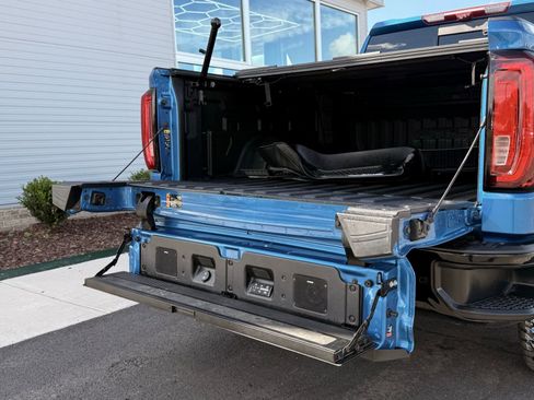 Used 2023 GMC Sierra 1500 AT4X image 30