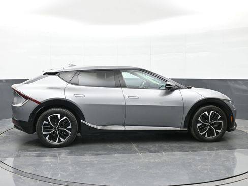 Used 2024 Kia EV6 Wind w/ Wind Technology Package image 9