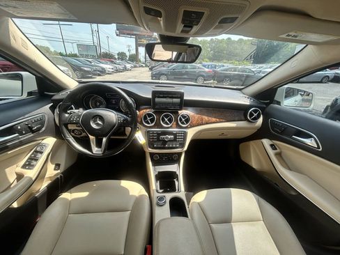 Used 2015 Mercedes-Benz GLA 250 image 14