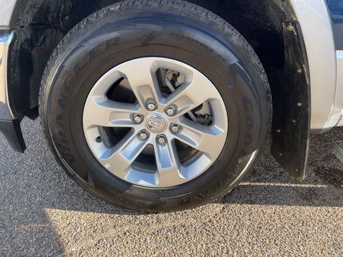 Used 2020 RAM 1500 Laramie image 19