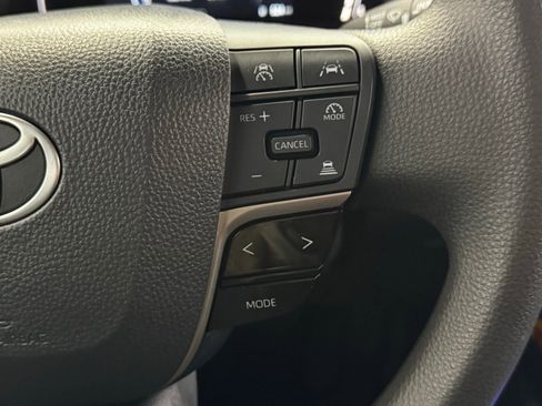 Used 2025 Toyota Camry LE image 20