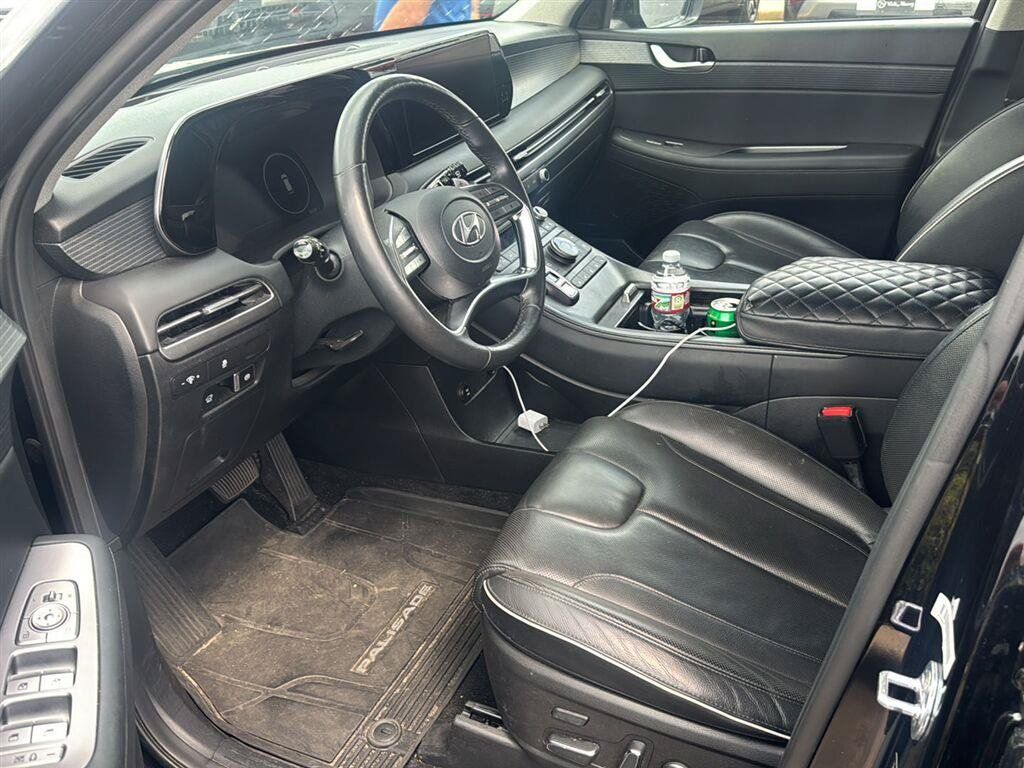 Used 2023 Hyundai Palisade Limited FWD image 4